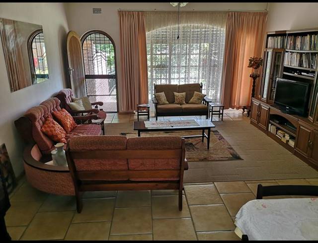 2 BEDROOM TOWNHOUSE FOR SALE IN MODIMOLLE